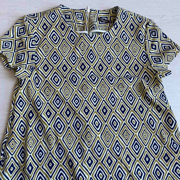 J McLaughlin Geometric Print Short Sleeve Fit & Flare Dress Size XS Career Work - Picture 8 of 9